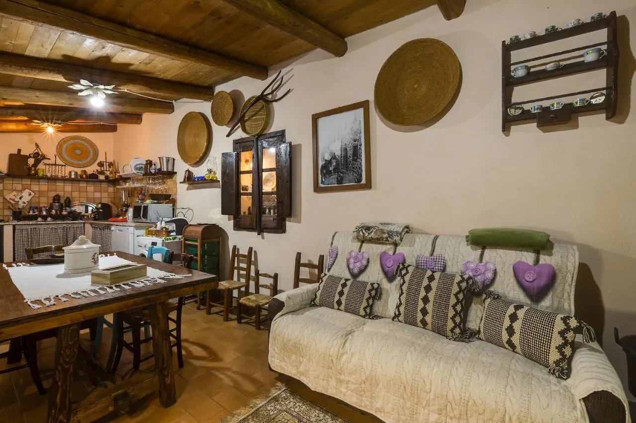 Villa Antica dimora Paulilatino 0*,  Italia